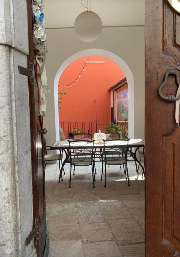מלון Auletta Palazzo Gentilizio De Maffutiis מראה חיצוני תמונה