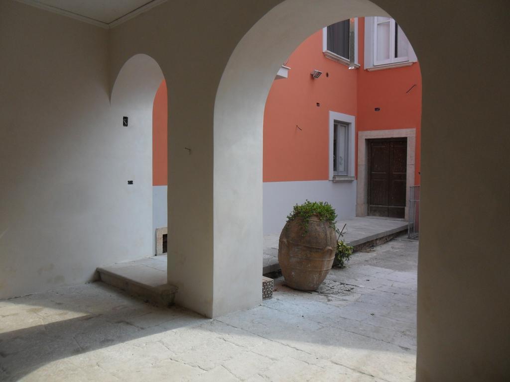 מלון Auletta Palazzo Gentilizio De Maffutiis מראה חיצוני תמונה